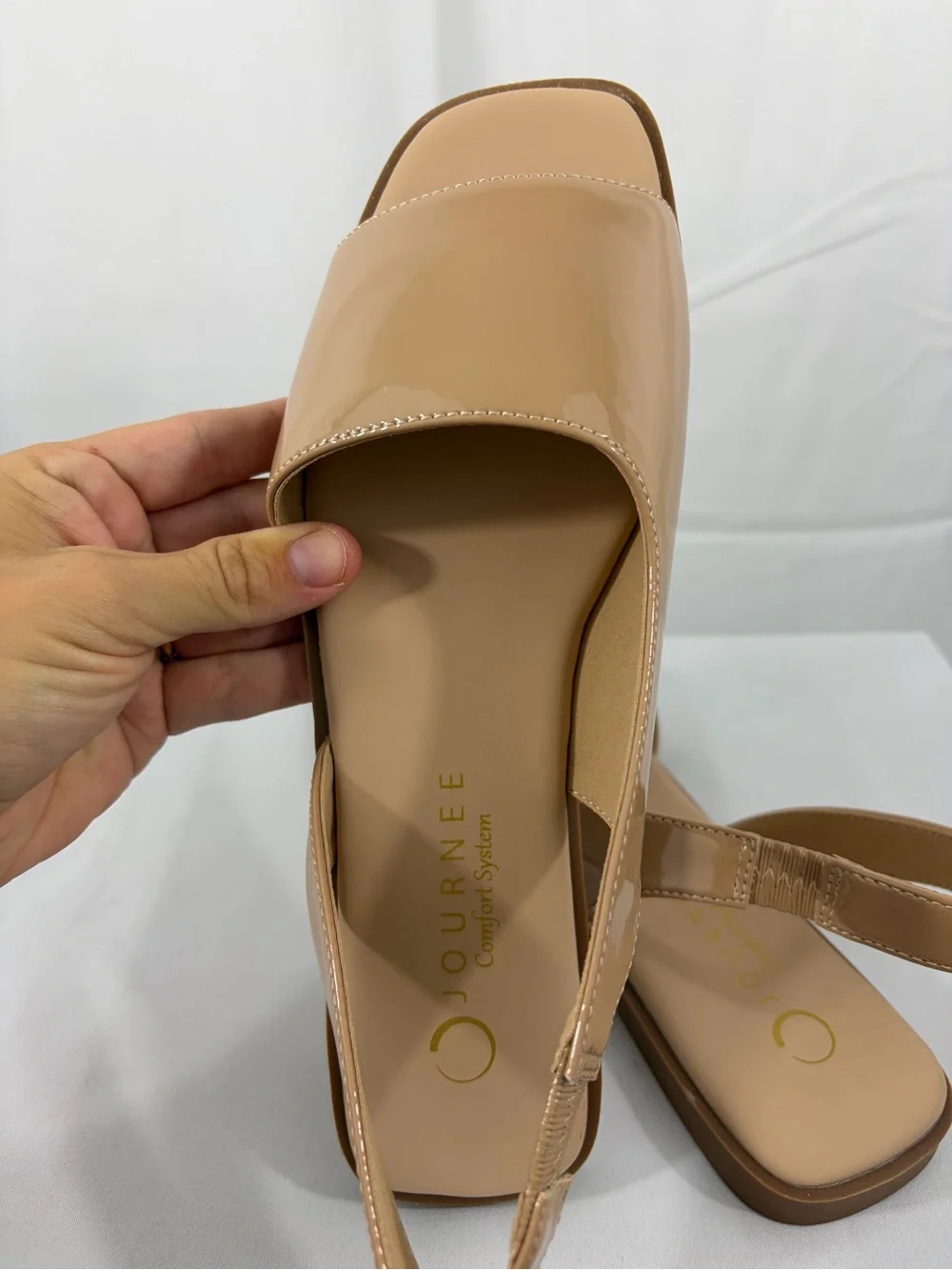 NWT Journee Women’s Size 6.5 Elastic Nude Patent Slingback Sandals